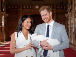 اولین تصاویر از پسر پرنس هری و مگان مارکل / ۸ تفاوتی این نوزاد با سایر خاندان سلطنتی