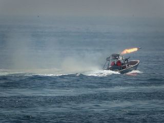 مصلحت روسیه، آلمان و فرانسه در آن است که جنگ احتمالی ایران و آمریکا را مهار کنند