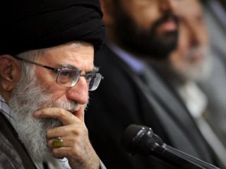 الگوی خامنه‌ای چیست؛ صلح امام حسن یا عاشورای امام حسین