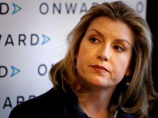 وزیر دفاع انگلیس : بریتانیا در تحولات اخیر در خلیج فارس در کنار متحدانش از جمله آمریکا می ایستد