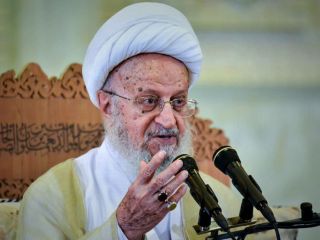 پاسخ مکارم شیرازی به سخنان پومپئو در باره تجارت شکر : نه یک سهم از کارخانه ای دارم و نه یک گرم شکر