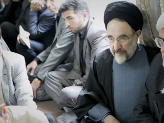 ادامه اعتراض ها به محمد خاتمی بخاطر جمله «مطلوب ترین شیوه حکومت مردمی ،اداره فدرالی است»