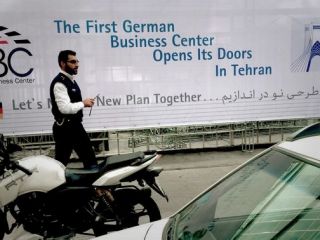 اقدام عجیب سرکنسول آمریکا در هامبورگ برای جلوگیری از همکاری با ایران