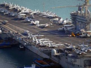 مقامات آمریکا:ناو هواپیمابر لینکلن هنوز دستور نگرفته تا وارد آب های خلیج فارس شود؛ رژیم ایران جشن گرفته است