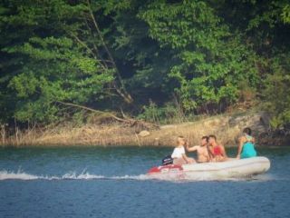 واکنش تند مسئولین پس از انتشار عکس‌ قایق‌سواری چند جوان در مازندران