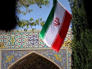 ماجرای سفر یک آلمانی و دوست دخترش به ایران : سرزمینی دور بامردمی صمیمی