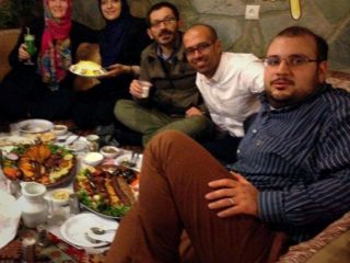 عکس روز: چلوکباب خوری دختر و داماد وزیر نیرو