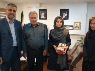 ملاقات دختر مسافر به همراه پدر و مادرش با راننده اسنپ برای عذرخواهی