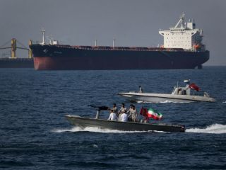 «در شرایط بحرانی خلیج فارس، ماهواره‌ها حتی نوع تمساح زیر کشتی‌ها را تشخیص می‌دهند »