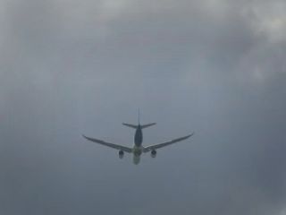 اعزام شناورهای آمریکایی به محل سرنگونی پهپاد در تنگه هرمز