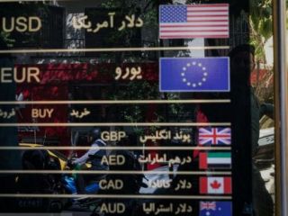 قیمت دلار, یورو, پوند ,سکه و طلا در بازار امروز دوشنبه ۳ تیر