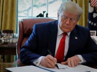 آمریکا آیت الله خامنه ای ، دفتر و بیت رهبری و وابستگان او را تحریم کرد