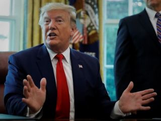 ترامپ: متاسفانه رهبران ایران تنها زبان زور را می‌فهمند و آمریکا قوی‌ترین قوای نظامی جهان را در اختیار دارد