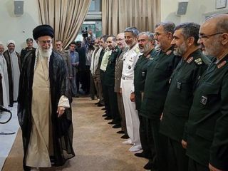 خامنه‌ای جانشین رئیس ستاد کل نیروهای مسلح و رئیس بسیج را تغییر داد