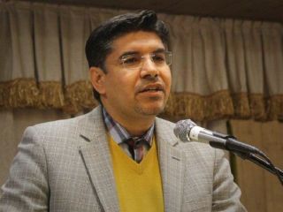 توهین زشت معاون فرهنگی شهردار مشهد به خبرنگاران : ... لَق خبرنگارها