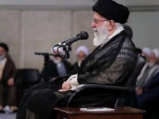 خامنه‌ای : دزدی دریایی انگلیس خبیث را بی‌جواب نمی‌گذاریم