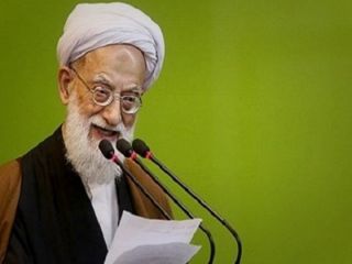 درخواست امام جمعه تهران از مسئولان برای گزارش مسائل اداری به امام زمان