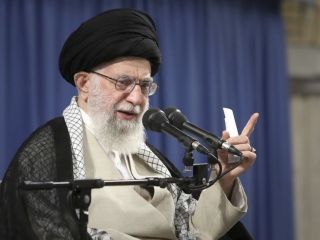 واکنش آیت الله خامنه‌ای به اعدام‌ها در بحرین: ظلم و ستم پایدار نخواهد ماند