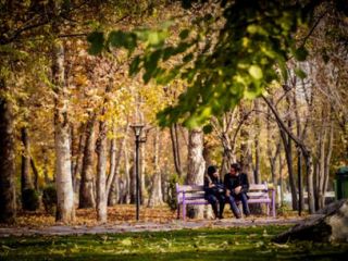 آیت‌الله خامنه‌ای: دختر و پسرها نباید قبل از ازدواج با هم رابطه داشته باشند