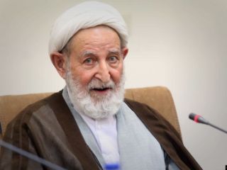 کنایه محمد یزدی به صادق لاریجانی: «در قم هم مؤثر نبودی، چه رسد به نجف»