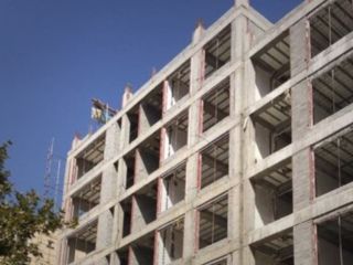 صدور «حکم تخریب» برای برج در دست ساخت در زمین واگذار شده به نمایندگان مجلس