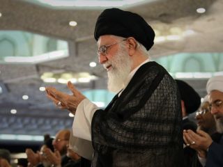 حکومت دینی با ایران چه کرد؟