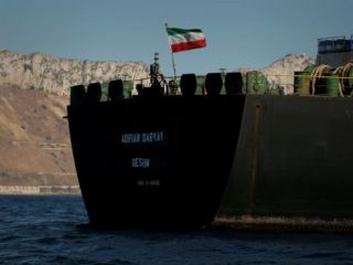 هواپیماهای شناسایی آمریکا برفراز نفتکش آدریان دریا