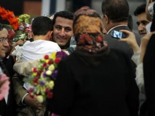 خودکشی و مرگ پدر شهرام امیری «دانشمند هسته‌ای»