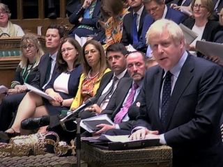 نمایندگان پارلمان بریتانیا از شامگاه دوشنبه به مرخصی اجباری می‌روند