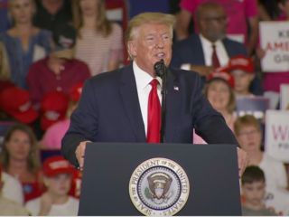 دونالد ترامپ: می‌توانیم مشکل تورم در ایران را ظرف ۲۴ ساعت حل کنیم