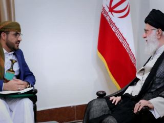 سرانجام خنجر در بیت رهبری