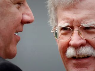 آیا جان بولتون جنگی را علیه ترامپ به راه خواهد انداخت؟