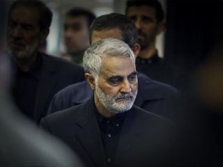 امیر فرشاد ابراهیمی :چرا اطلاعات سپاه در مورد ترور نافرجام قاسم سلیمانی دروغ می گوید؟
