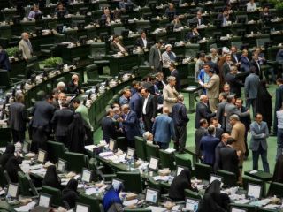 حضور بی سابقه یک مقام ارشد سپاه در نشست مجلس درباره حذف یارانه انرژی