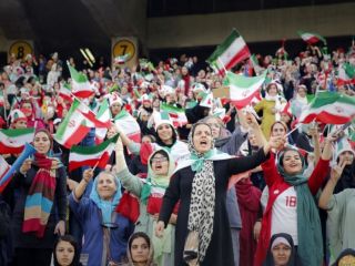 ایران-کامبوج؛ مسابقه‌ای که تماشاچیان از بازیکنان مهم‌ترند