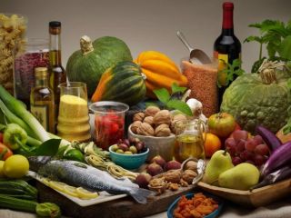 رژیم غذایی سالم به بهبود خلق و خو و کاهش نشانه‌های بیماری افسردگی کمک می‌کند