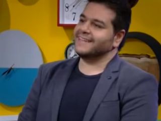 طعنه سنگین مجری شبکه سه به علی دایی!