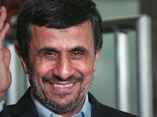 دلواپسی احمدی نژاد برای ساکنان منطقه ۹ شیکاگوی آمریکا