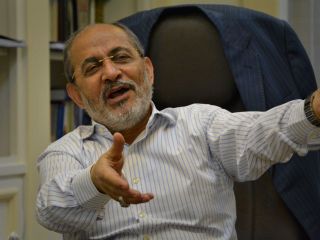 رقصاندن مردی که قذافی را به رقص در می‌آورد؛ محسن رفیقدوست