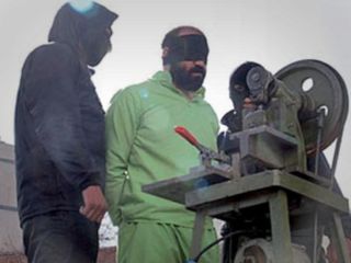 «قطع دست» یک سارق در زندان ساری- مازندران