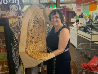 نماینده مجلس آمریکا که نان سنگک داغ ، محبوب ترین خوراکی اوست