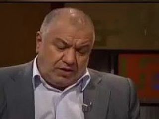 فرشته‌ها ۴ تا هستند موقع اذان صبح ۲ تا میان و تا اذان مغرب هستند و‌ بعد میرن، اذان مغرب ۲ تا میان تا اذان صبح