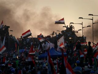 منابع آگاه: حضور قاسم سلیمانی در عراق برای جلوگیری از سقوط دولت مهدی