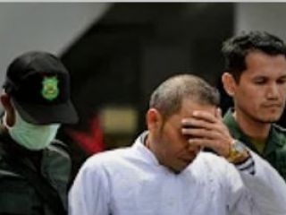 قانونگذار مجازات زنا به جرم زنا شلاق خورد