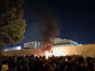 اعتراض‌های عراق؛ کنسول ایران در کربلا: مردم برای زیارت به کربلا نیایند