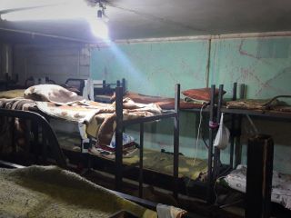 پلمب خانه‌‌های مجردی در شرق تهران؛ عملیاتی علیه مجرمان یا بی‌خانمان‌ها؟!