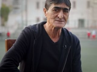 ناصر محمدخانی: باید دوباره ازدواج میکردم/چرا اینقدر با متاهل شدن من شوخی می کنید؟