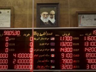 دلار به یک قدمی ۱۱ هزار و ۵۰۰ تومان رسید