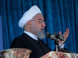 روحانی: اگر یک سال دیگر در برجام بمانیم می‌توانیم سلاح بخریم و بفروشیم