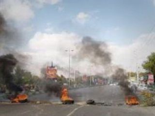 تصاویری از درگیری شهروندان معترض با نیروهای ضد شورش